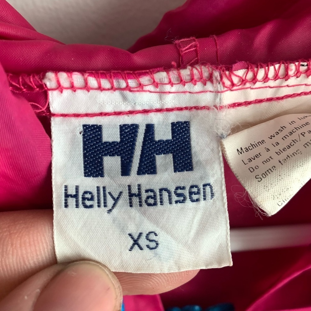 Helly Hansen 90’s Vintage Pink Packable Anorak — image 3 of 6
